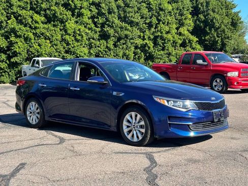 Used 2017 Kia Optima LX w/ Option Group 014 image 1