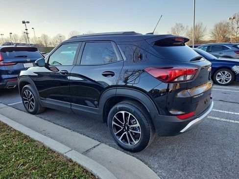 Used 2025 Chevrolet TrailBlazer LT image 7