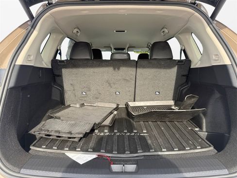 Certified 2025 Nissan Rogue SV w/ Rock Creek Premium Package image 18