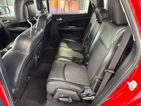 Used 2015 Dodge Journey Crossroad w/ Flexible Seating Group FWD image 12