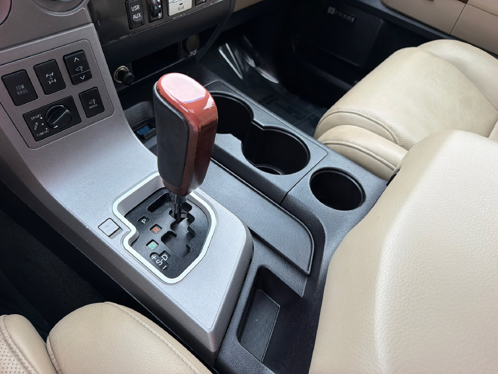 Used 2017 Toyota Sequoia Platinum AWD/4WD image 39