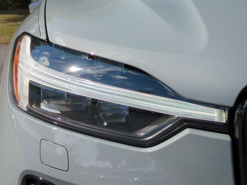 New 2026 Volvo XC60 B5 Plus w/ Climate Package image 10