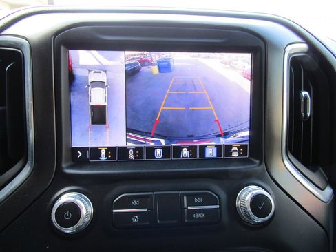 Used 2020 GMC Sierra 2500 AT4 w/ Technology Package image 19