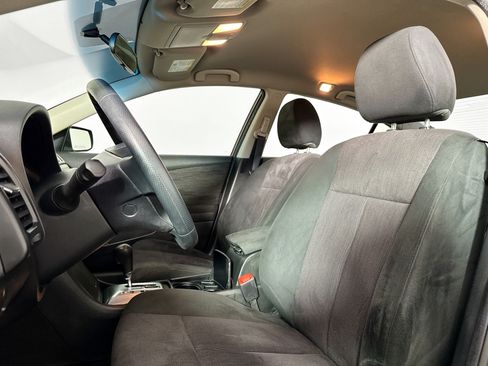 Used 2012 Nissan Altima 2.5 S FWD image 16