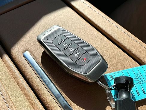 New 2026 INFINITI QX80 Luxe image 35