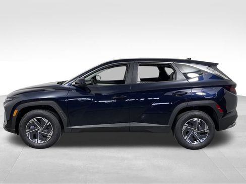 New 2026 Hyundai Tucson Blue SE w/ Tow & Go Package AWD/4WD image 2