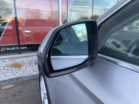 Certified 2023 Audi Q5 e Premium Plus w/ Premium Plus Package AWD/4WD image 29