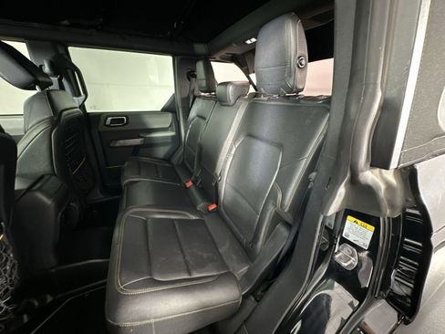 Used 2021 Ford Bronco Badlands image 26