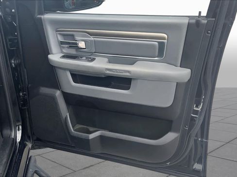 Used 2016 RAM 1500 Big Horn RWD image 23