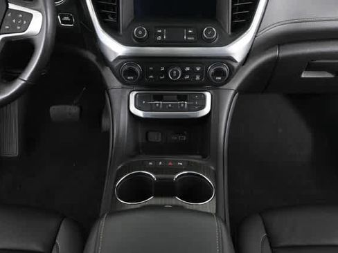 Used 2022 GMC Acadia SLT w/ Technology Package image 20