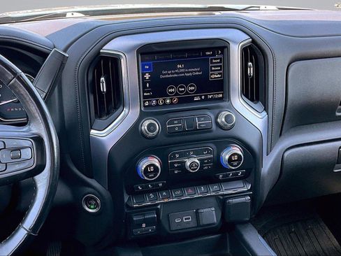 Used 2019 GMC Sierra 1500 SLT w/ SLT Premium Package AWD/4WD image 7