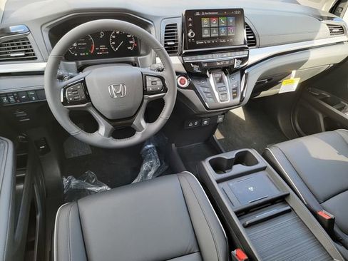 New 2026 Honda Odyssey Touring image 31