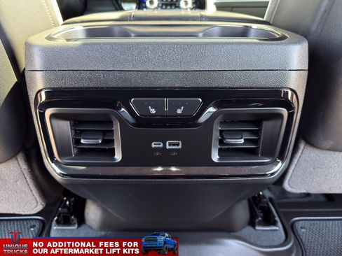 Used 2025 GMC Sierra 2500 AT4X AWD/4WD image 30