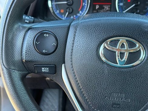 Used 2018 Toyota Corolla LE w/ LE Premium Package FWD image 15
