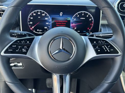 Used 2023 Mercedes-Benz GLC 300 image 24