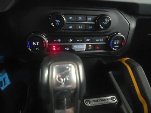 Used 2023 Ford Bronco Badlands w/ Sasquatch Package AWD/4WD image 26