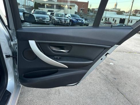 Used 2014 BMW 320i Sedan RWD image 35