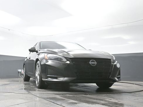 Used 2023 Nissan Altima 2.5 S image 50