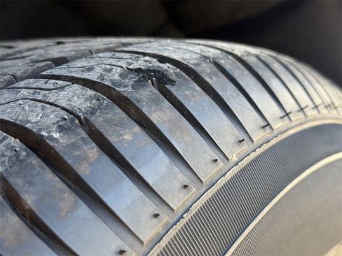 Used 2023 Chevrolet Silverado 1500 Custom image 24