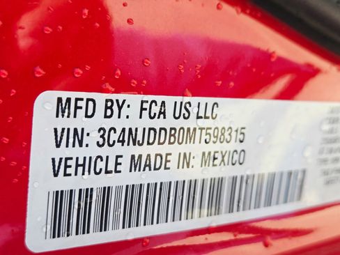 Used 2021 Jeep Compass Trailhawk image 10