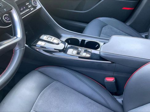 Used 2020 Hyundai Sonata SEL Plus w/ Tech Package image 13