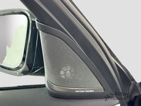 Used 2023 BMW M550i xDrive w/ Executive Package image 24