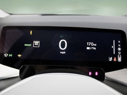 New 2025 Volvo EX90 Ultra image 16