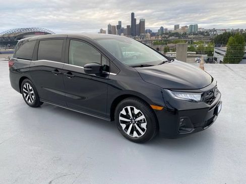 Used 2025 Honda Odyssey EX-L image 30