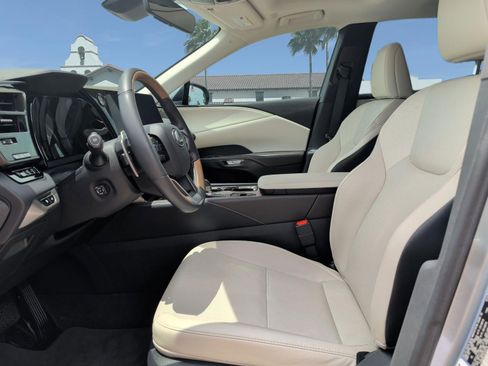 Used 2024 Lexus RX 350 Premium w/ Accessory Package (K3) FWD image 11