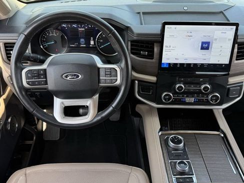 Used 2024 Ford Expedition Max Limited AWD/4WD image 12