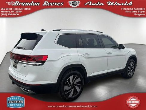 Used 2024 Volkswagen Atlas SEL AWD/4WD image 5