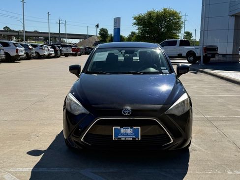 Used 2017 Toyota Yaris iA image 8