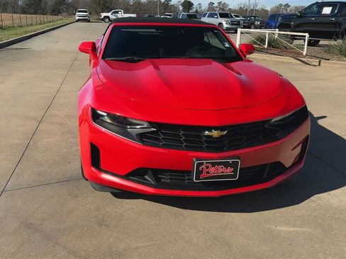 Used 2023 Chevrolet Camaro LT image 4