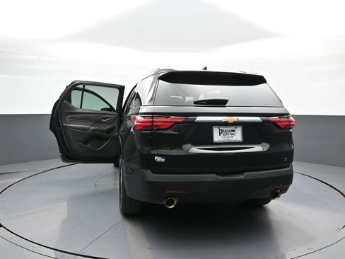 Used 2023 Chevrolet Traverse LT FWD image 48