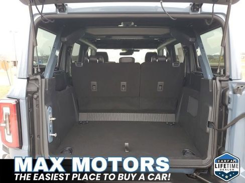 New 2025 Ford Bronco Outer Banks w/ Sasquatch Package AWD/4WD image 8