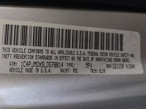 Used 2020 Jeep Cherokee Limited image 33