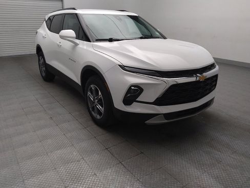 Used 2024 Chevrolet Blazer LT w/ Convenience Package FWD image 13