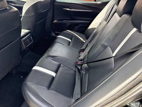 Used 2025 Toyota Camry SE w/ Convenience Package FWD image 17