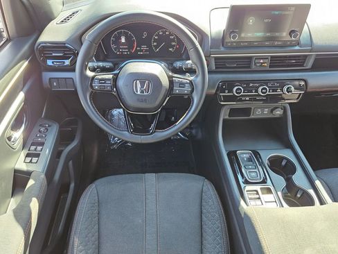 Certified 2024 Honda Pilot Sport image 8