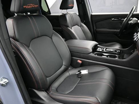 Used 2023 Honda Pilot TrailSport image 53