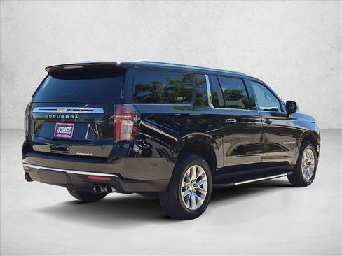 Used 2023 Chevrolet Suburban Premier AWD/4WD image 5