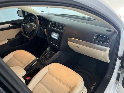 Used 2017 Volkswagen Jetta SE FWD image 21