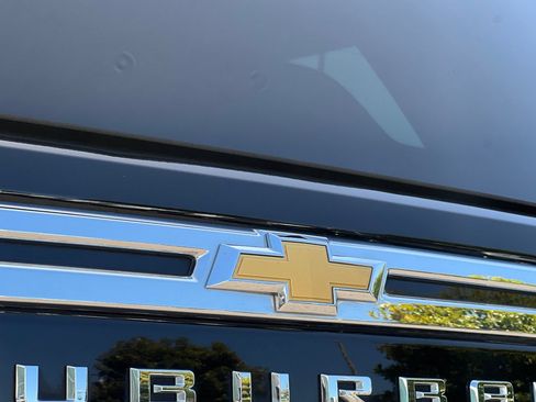 Used 2024 Chevrolet Suburban LT AWD/4WD image 45