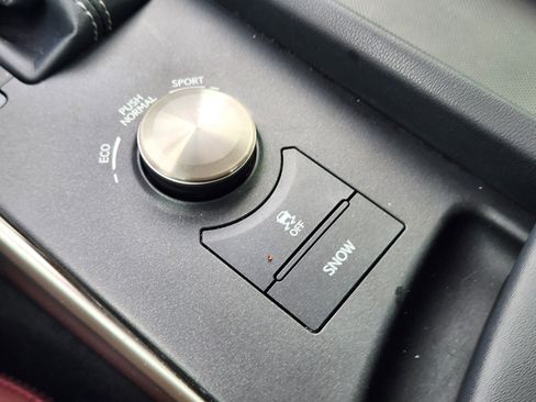 Used 2017 Lexus IS 200t image 23