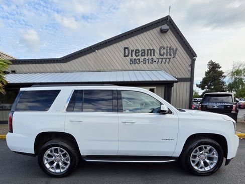 Used 2017 GMC Yukon SLT w/ Open Road Package AWD/4WD image 6