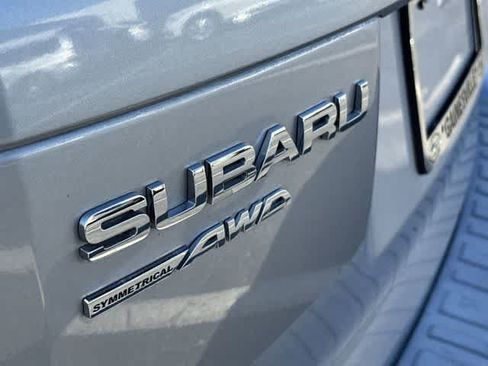 Used 2018 Subaru Forester 2.5i AWD/4WD image 11