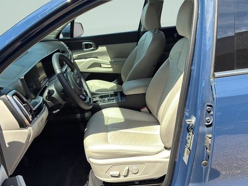 Used 2024 Kia Sorento S w/ Panoramic Sunroof Package FWD image 13