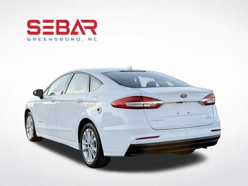 Used 2019 Ford Fusion SE FWD image 8