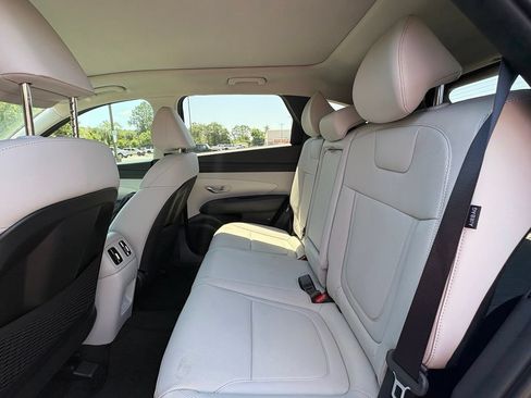 Certified 2025 Hyundai Tucson SEL AWD/4WD image 9
