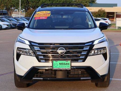 Certified 2026 Nissan Rogue Platinum w/ Platinum Premium Package AWD/4WD image 4
